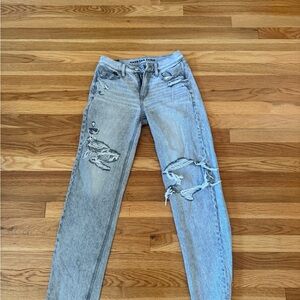 American Eagle Outfitters Light Blue Distressed Jeans